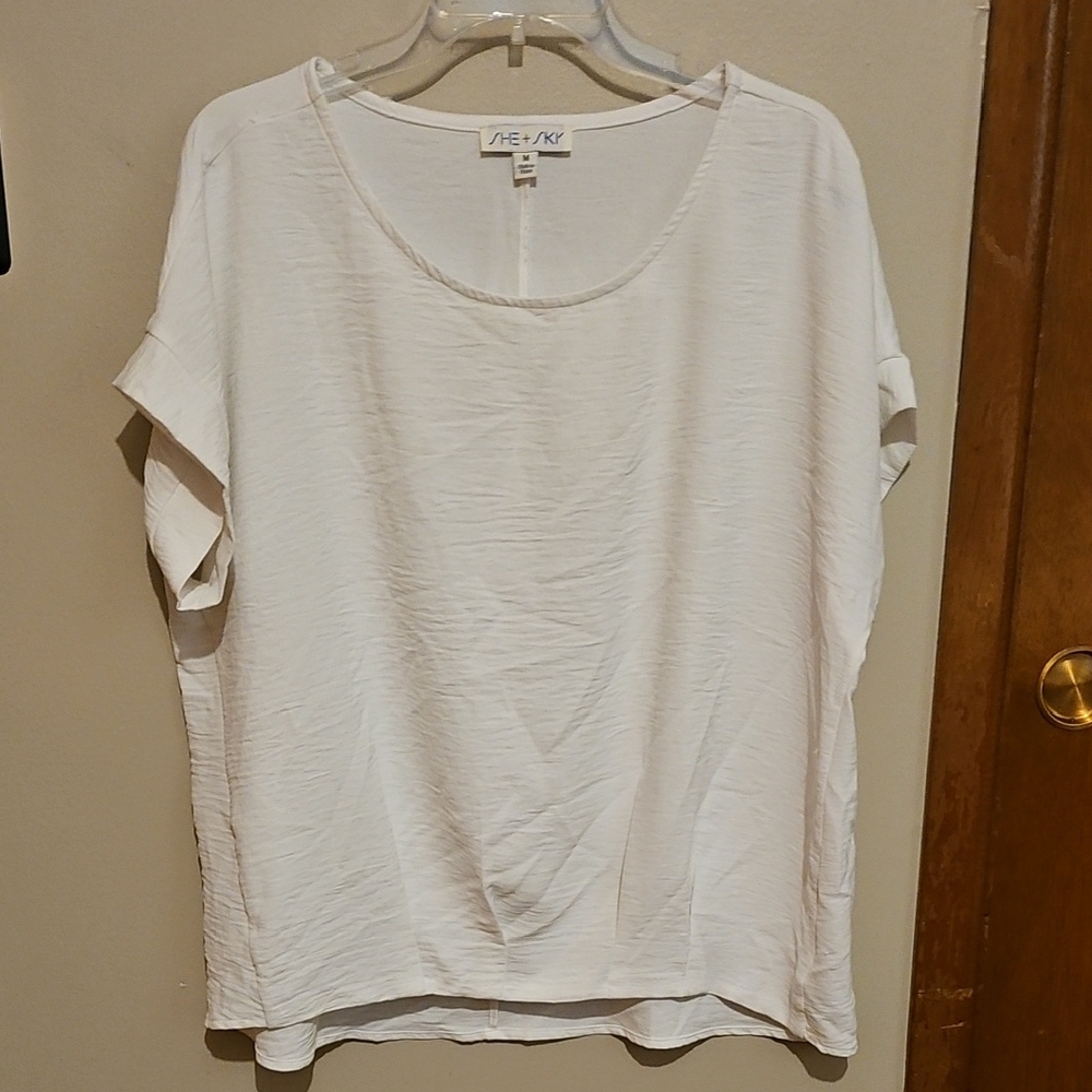 She + Sky White Lightweight Blouse